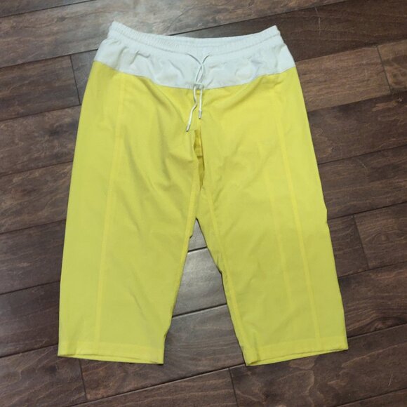 Lululemon Step Lively Yellow/White Crop Lightweight Pants SIZE 10 - Picture 3 of 6